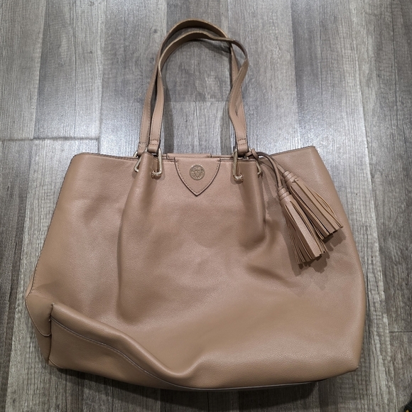 Anne Klein Y2k Tan Tote Shoulder Bag Tassel Bobo Classy Preppy Faux Leather - Picture 1 of 11